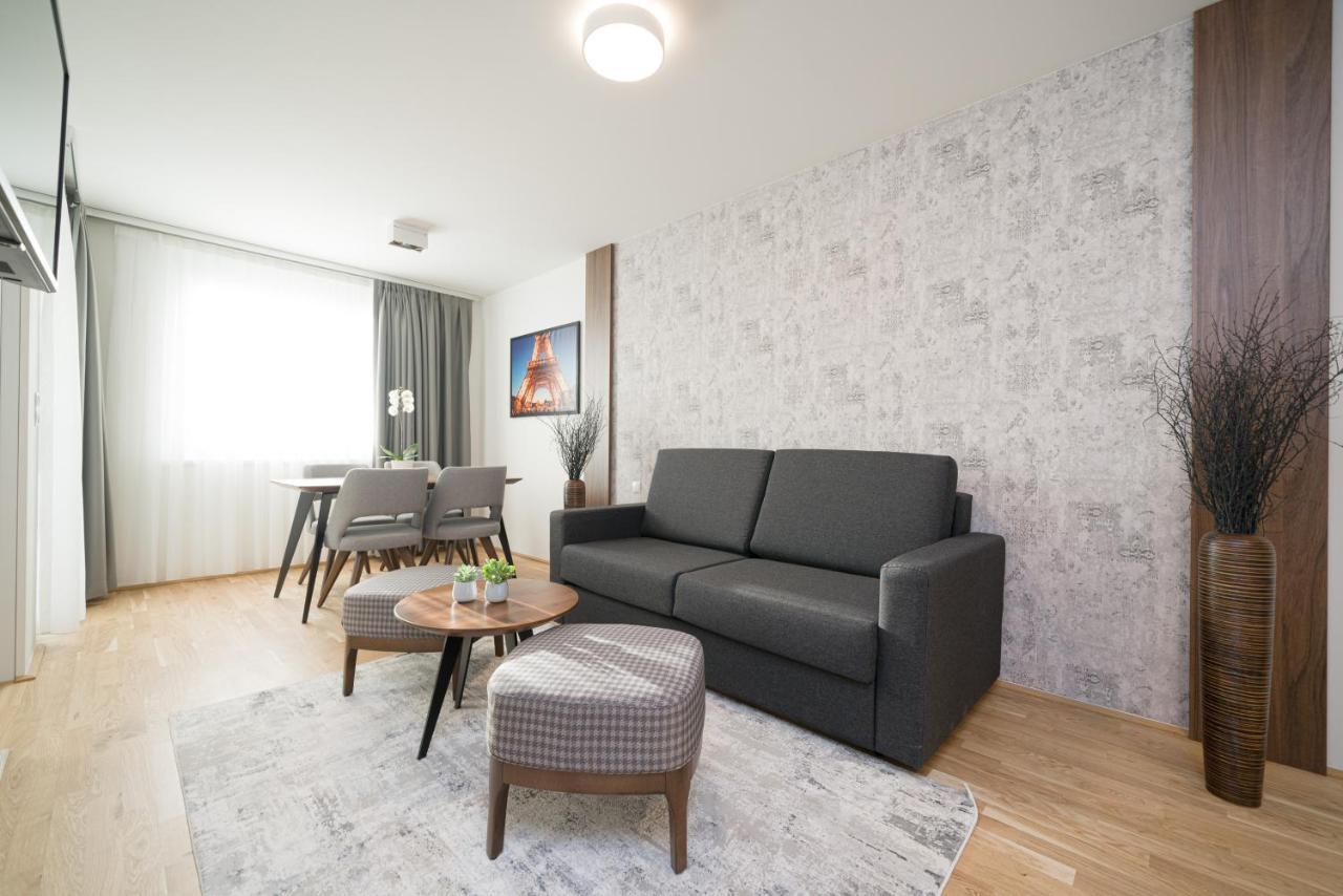 Apartahotel Myapartments 5*